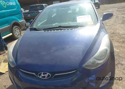 2013 Hyundai Elantra Limited из США, поврежденный, VIN 5NPDH4AE2DH311823